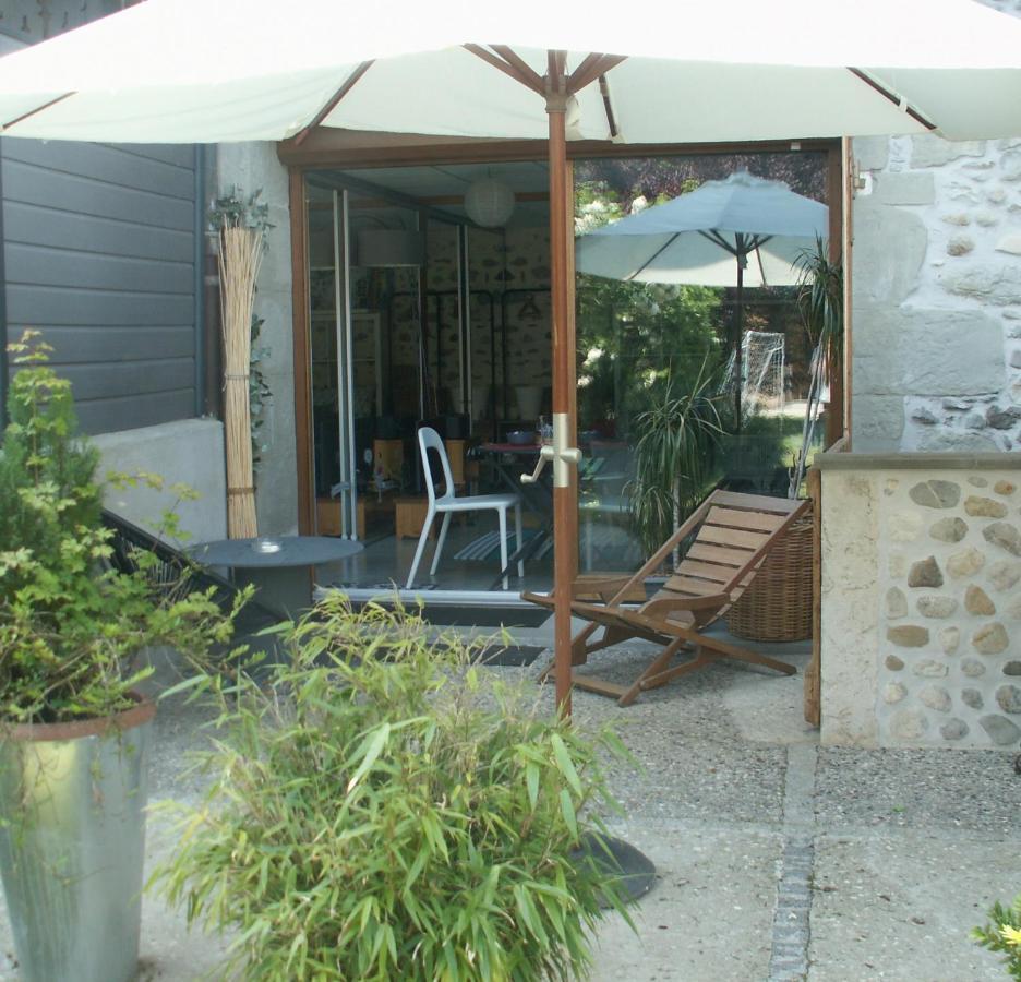 Escapade Champêtre Acomodação com café da manhã Hauteville-sur-Fier Exterior foto